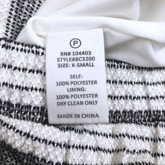 J.O.A. Structured Open Back Romper - Picture 7 of 8